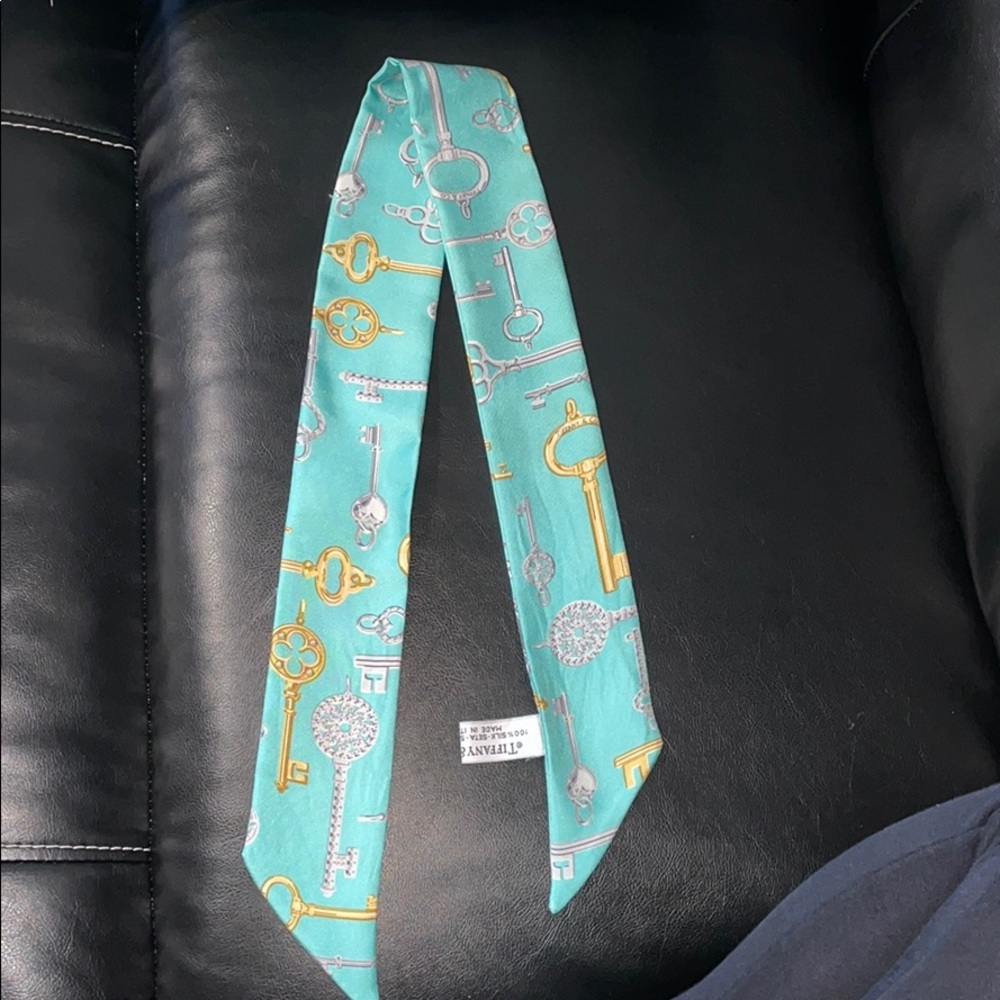Tiffany blue silk twilly